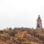 Burghof Kyffhaeuser אורחן 3*