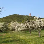 אורחן Burghof Kyffhaeuser